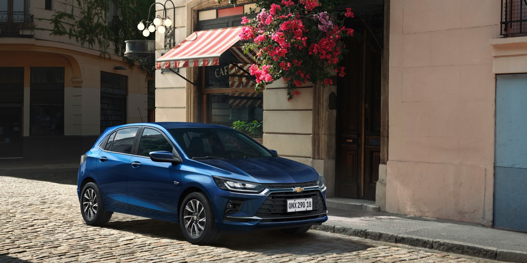 Carro Onix 2027 na cor Azul Boreal