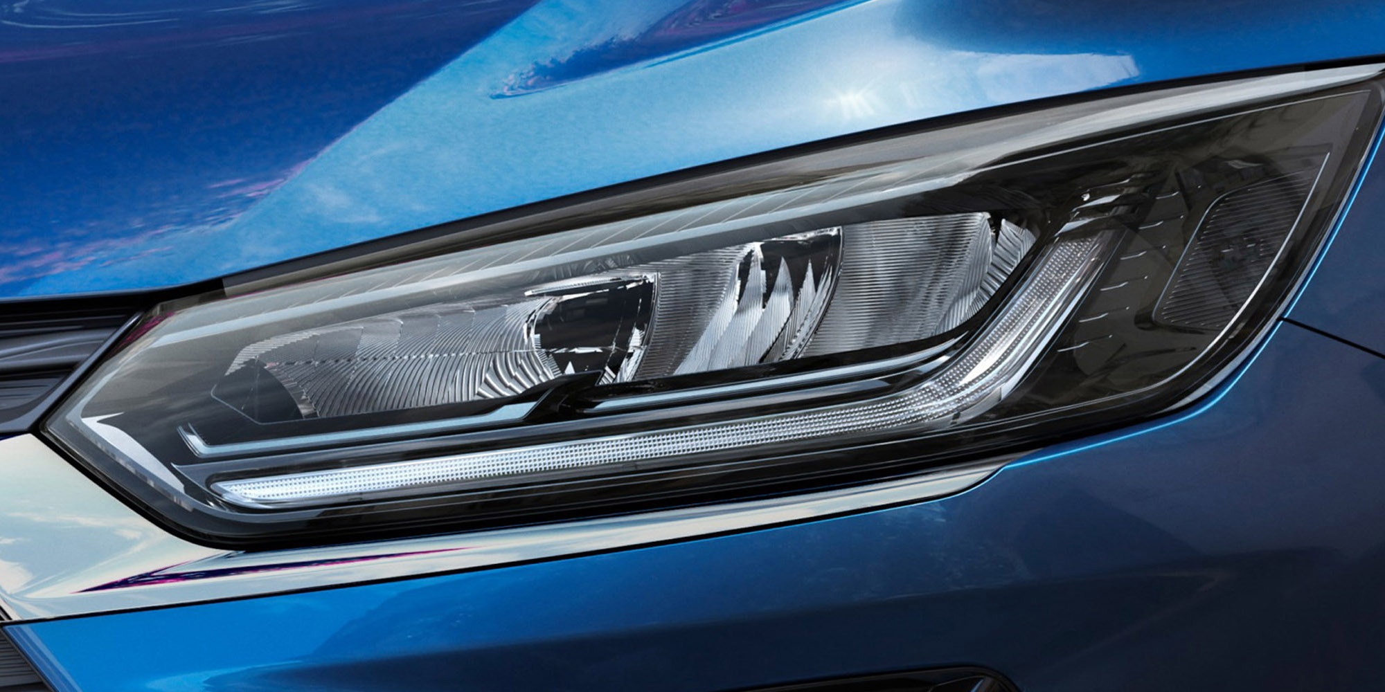 Chevrolet Onix 2027 com faróis dianteiros Full-LED